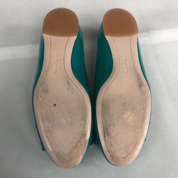 Salvatore Ferragamo Varina Veronese patent flats 7 - Picture 6 of 8